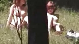 Mädchen mit einem sc ...
