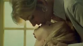 Blonde shemale und a ...